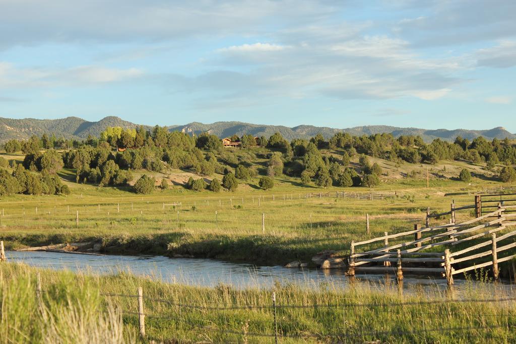 Sevier River Ranch & Cattle Company แฮทช์ ภายนอก รูปภาพ